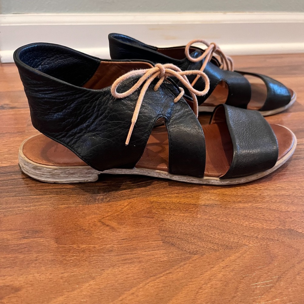 BUENO Yara Black Leather Lace Up Sandals Womens Sz EU 40 US 9 9.5 Made in Brazil - Picture 5 of 7